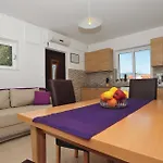 Tatil Evi Amazing In Mastrinka With Sauna