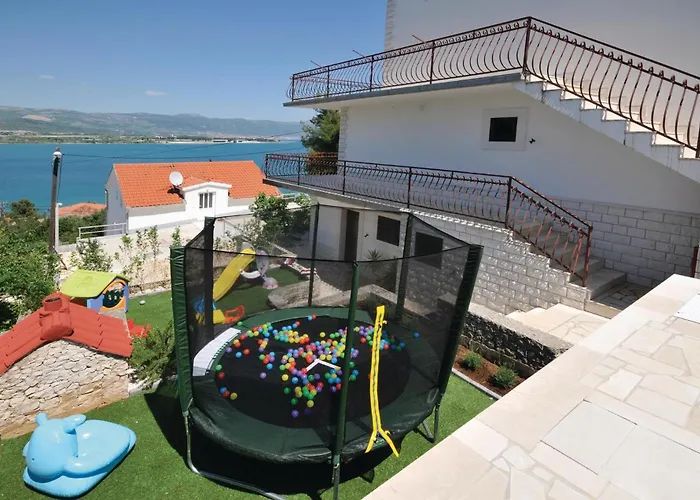 בית נופש Amazing In Mastrinka With Sauna