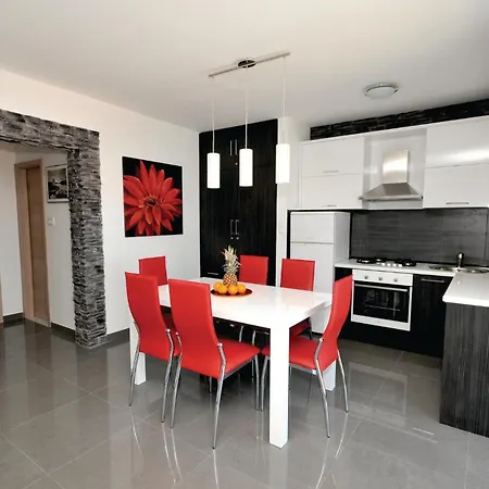 Amazing Home In Mastrinka With Sauna Vikendica *