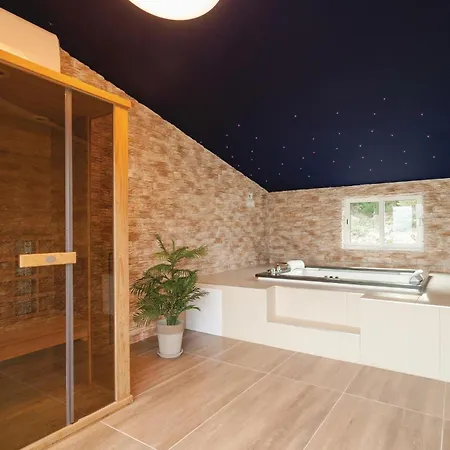 Ferienhaus Tolles Haus In Mastrinka Mit Sauna *