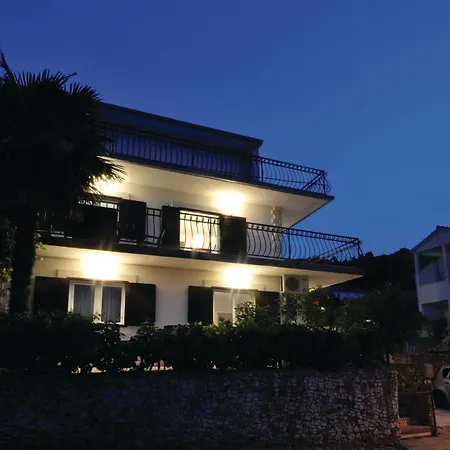 Holiday home Cozy Home In Mastrinka With Sauna Trogir