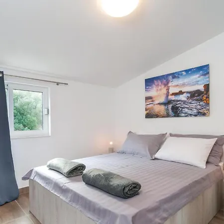 Amazing In Mastrinka With Sauna Prázdninový dům