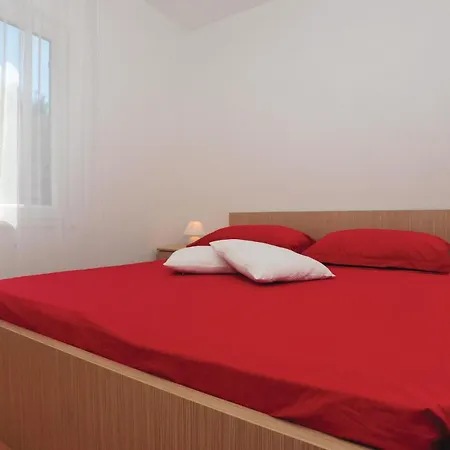 Hébergement de vacances Amazing In Mastrinka With Sauna *