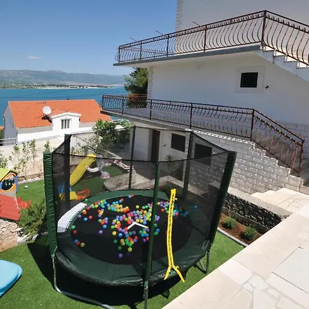 Tatil Evi Cozy In Mastrinka With Sauna