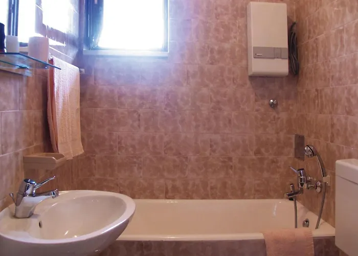 Amazing In Mastrinka With Sauna Hébergement de vacances