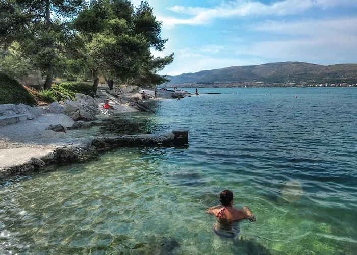 Amazing In Mastrinka With Sauna Hébergement de vacances Trogir