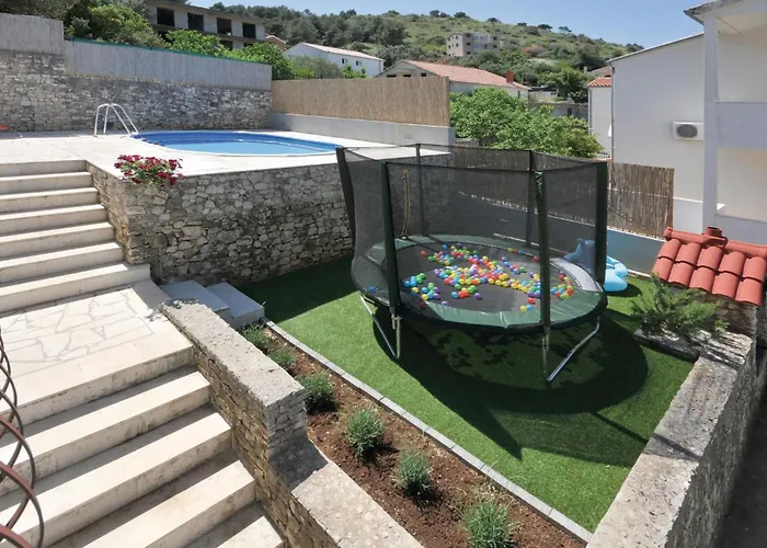Amazing In Mastrinka With Sauna Trogir